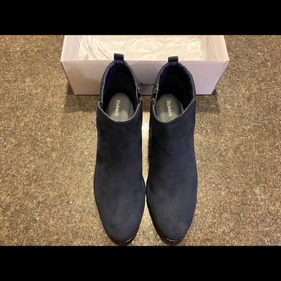 BNIB Style&co. Blue Booties - Picture 3 of 5